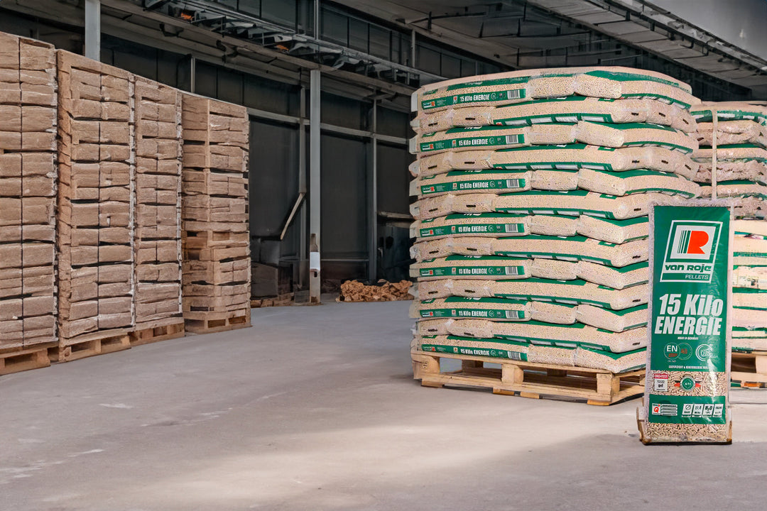 Van Roje Holzpellets - Palette mit 65 Säcken à 15 kg